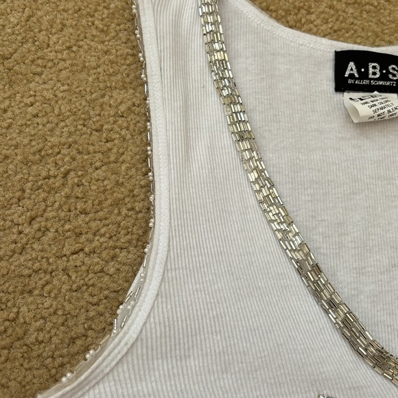 White tank top with jewel and beaded detail - Picture 3 of 4